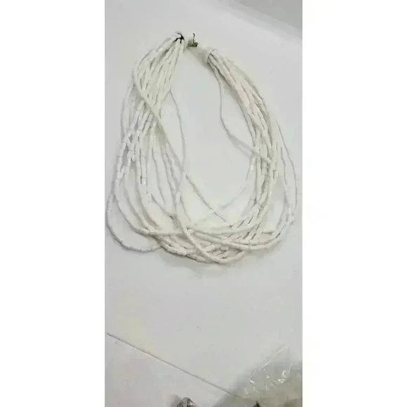 TRIFARI Multi-Strand Milk Glass Tube Beads Necklace Signed Rare Bead Shape VTG - Picture 3 of 8